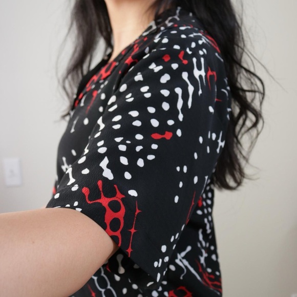Black, red and white patterned button down blouse - Picture 4 of 8